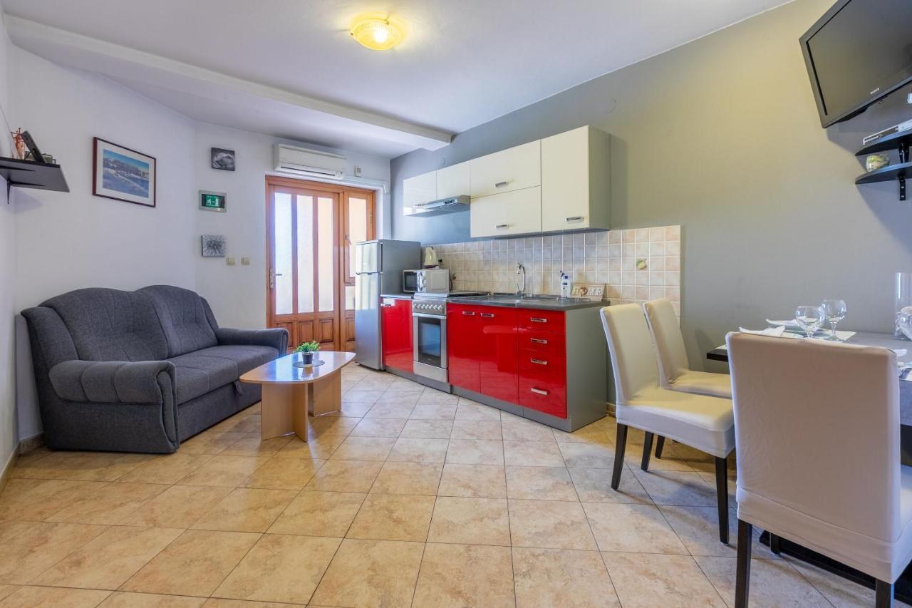Apartments Armando Fažana Εξωτερικό φωτογραφία