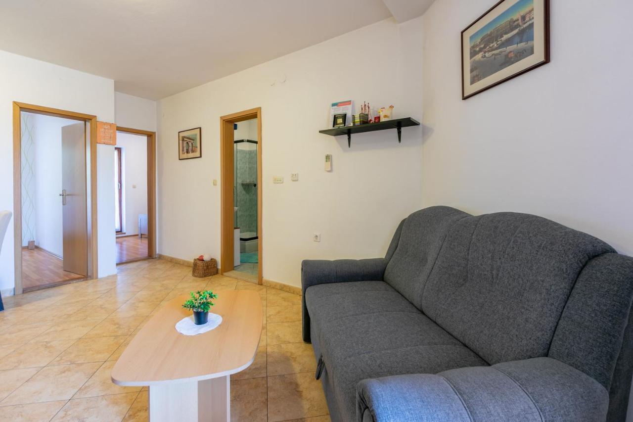 Apartments Armando Fažana Εξωτερικό φωτογραφία